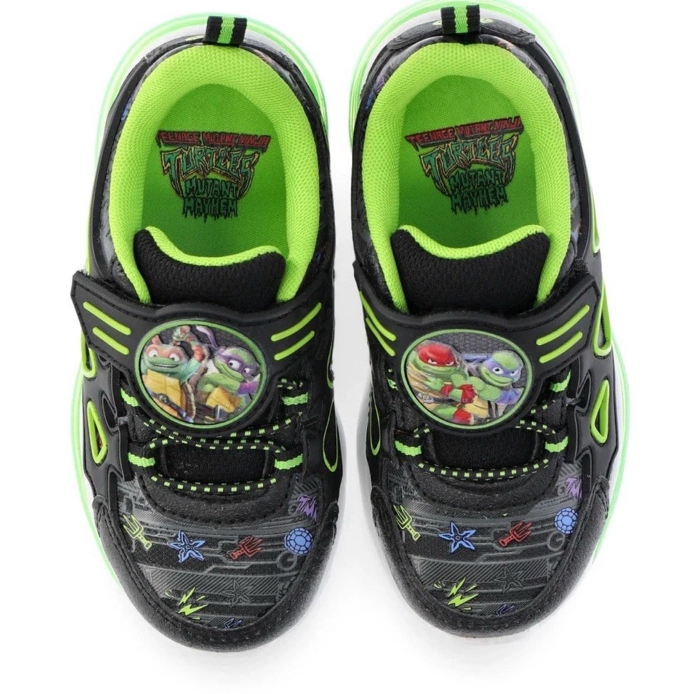 TEENAGE MUTANT NINJA TURTLES Little Boys Size 9 Lighted Running Shoes Black